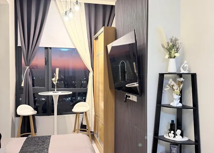 Cozy Staycation In Quezon Near Sm North Trinoma Solaire With Lights View Aparthotel 3*